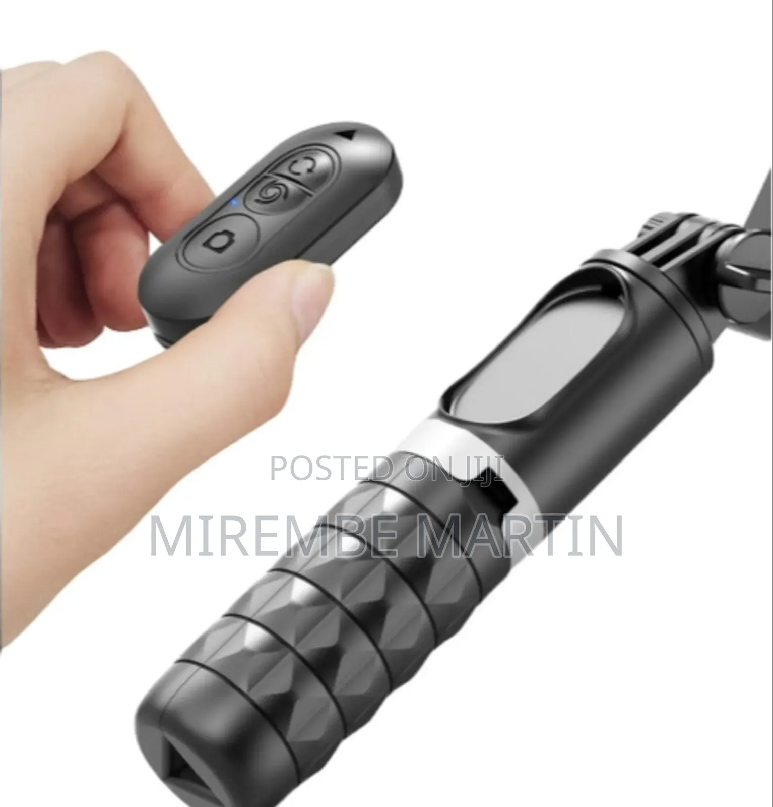 Q18 3-Axis Smartphone Gimbal With Selfie Stick Tripod