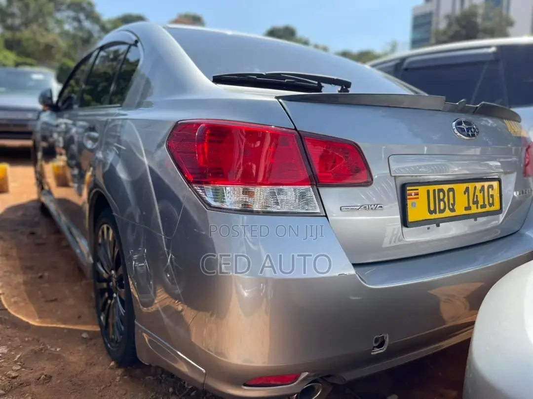 Subaru Legacy 2010 Gray