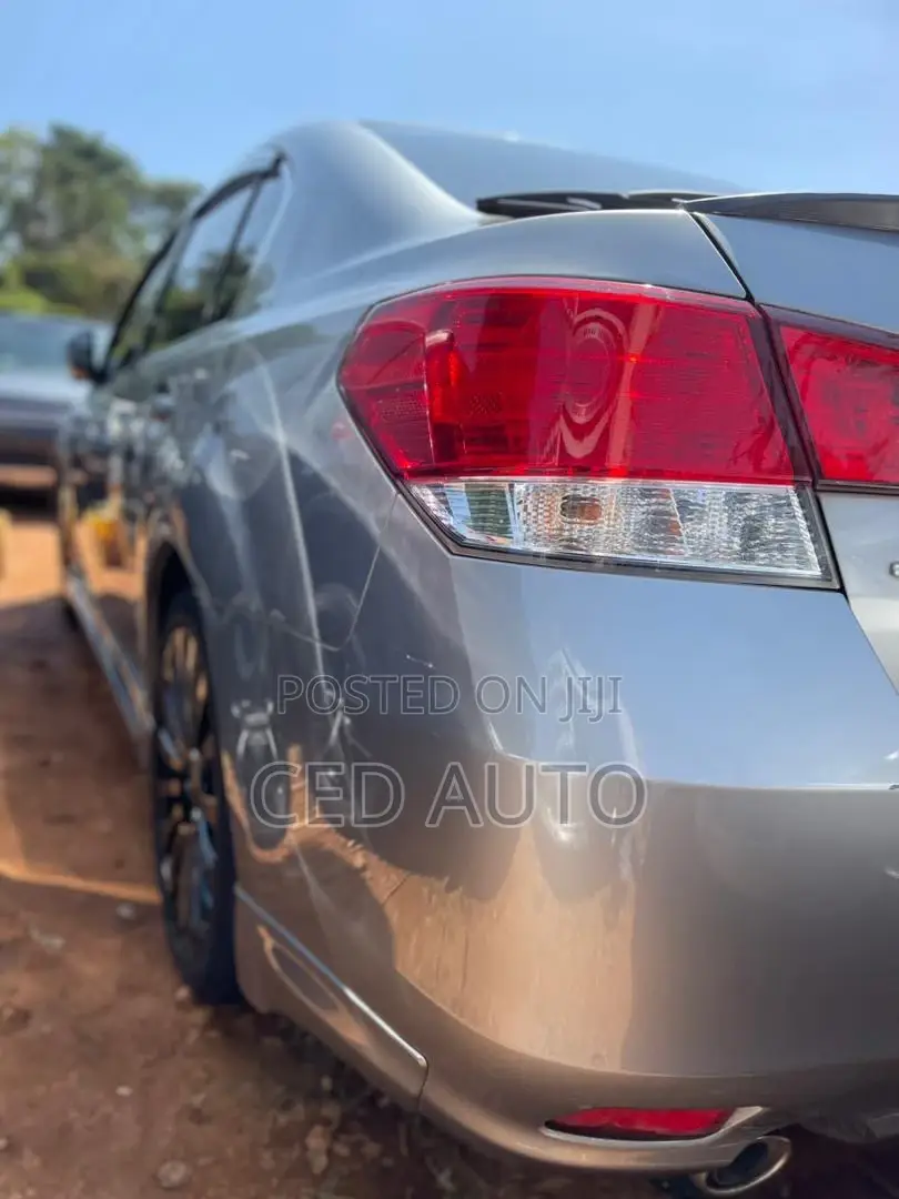 Subaru Legacy 2010 Gray
