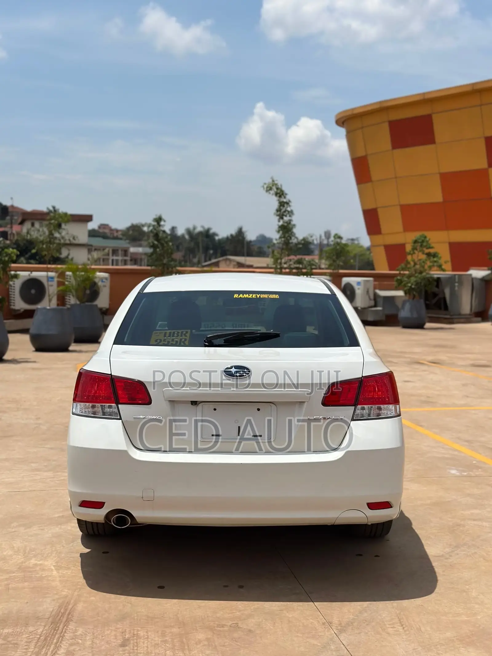 Subaru Legacy 2014 White