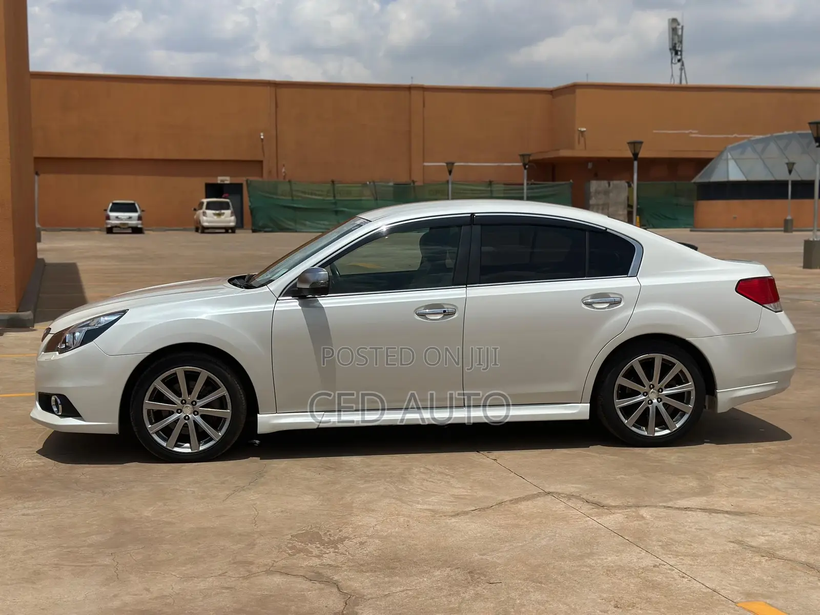 Subaru Legacy 2014 White