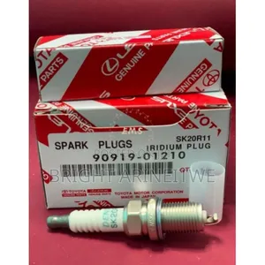 Spark Plugs for Toyota Alphard,Auris,Harrier.