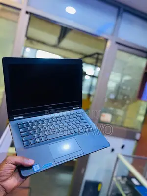 Laptop Dell Latitude 12 7250 8GB Intel Core I5 SSD 256GB
