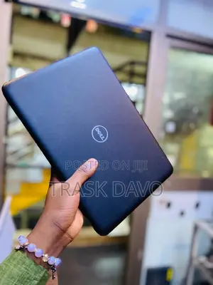 Laptop Dell Inspiron 15 8GB Intel Core I3 SSHD (Hybrid) 320GB