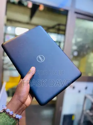 Laptop Dell Inspiron 15 8GB Intel Core I3 SSHD (Hybrid) 320GB