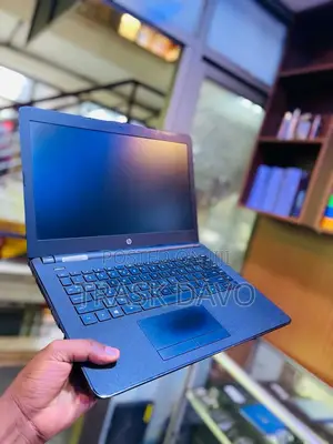 Laptop Dell Inspiron 15 8GB Intel Core I3 SSHD (Hybrid) 320GB