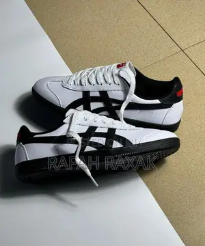 Black/White Asics Onitsuka Tiger Tokuten Casual Tennis Shoes