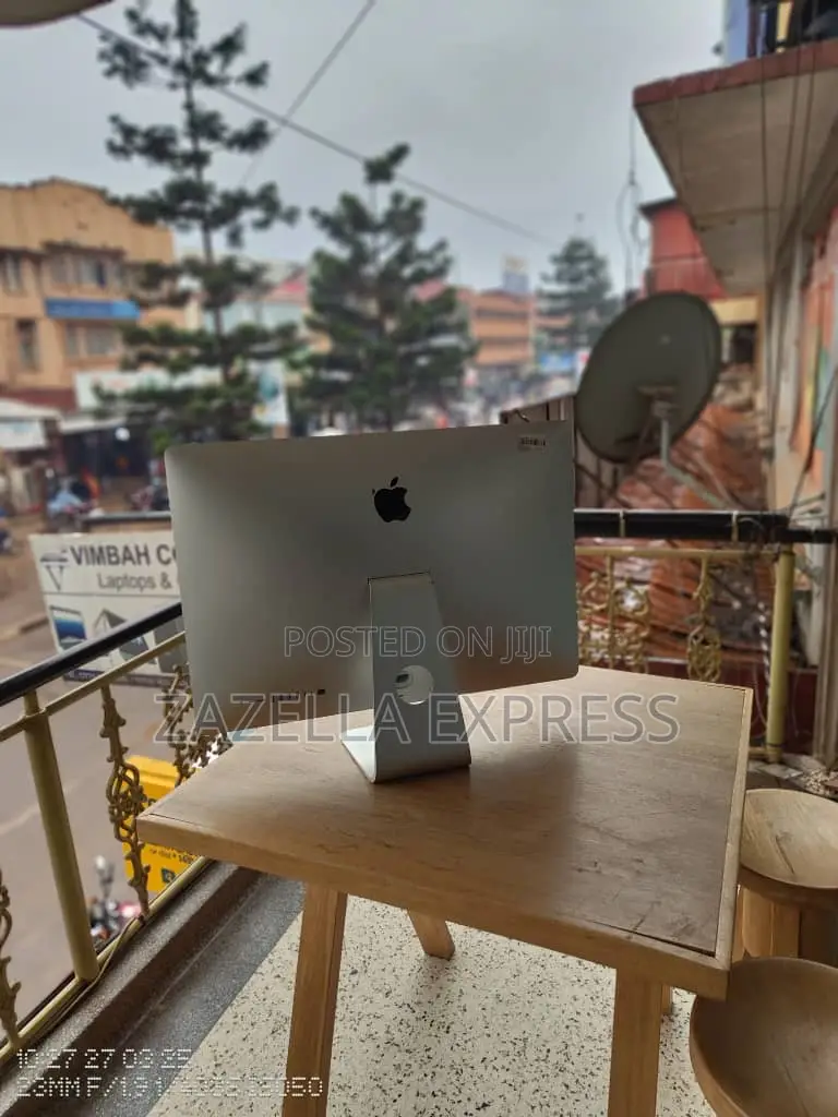 iMac 2017, Intel Core I5, 8gb Graphics 8gb Ram 128gb