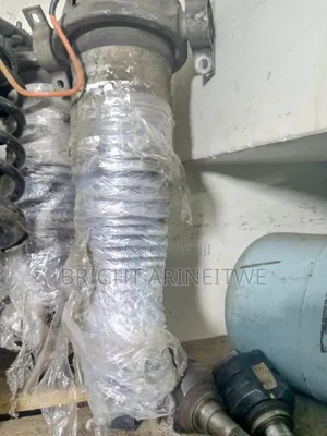 Rear Shock Absorbers for Volkswagen Toureg