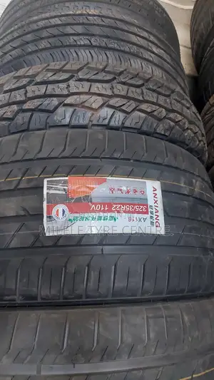 325/35r22 Tires