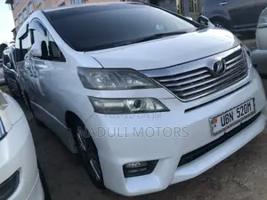 Toyota Vellfire 2016