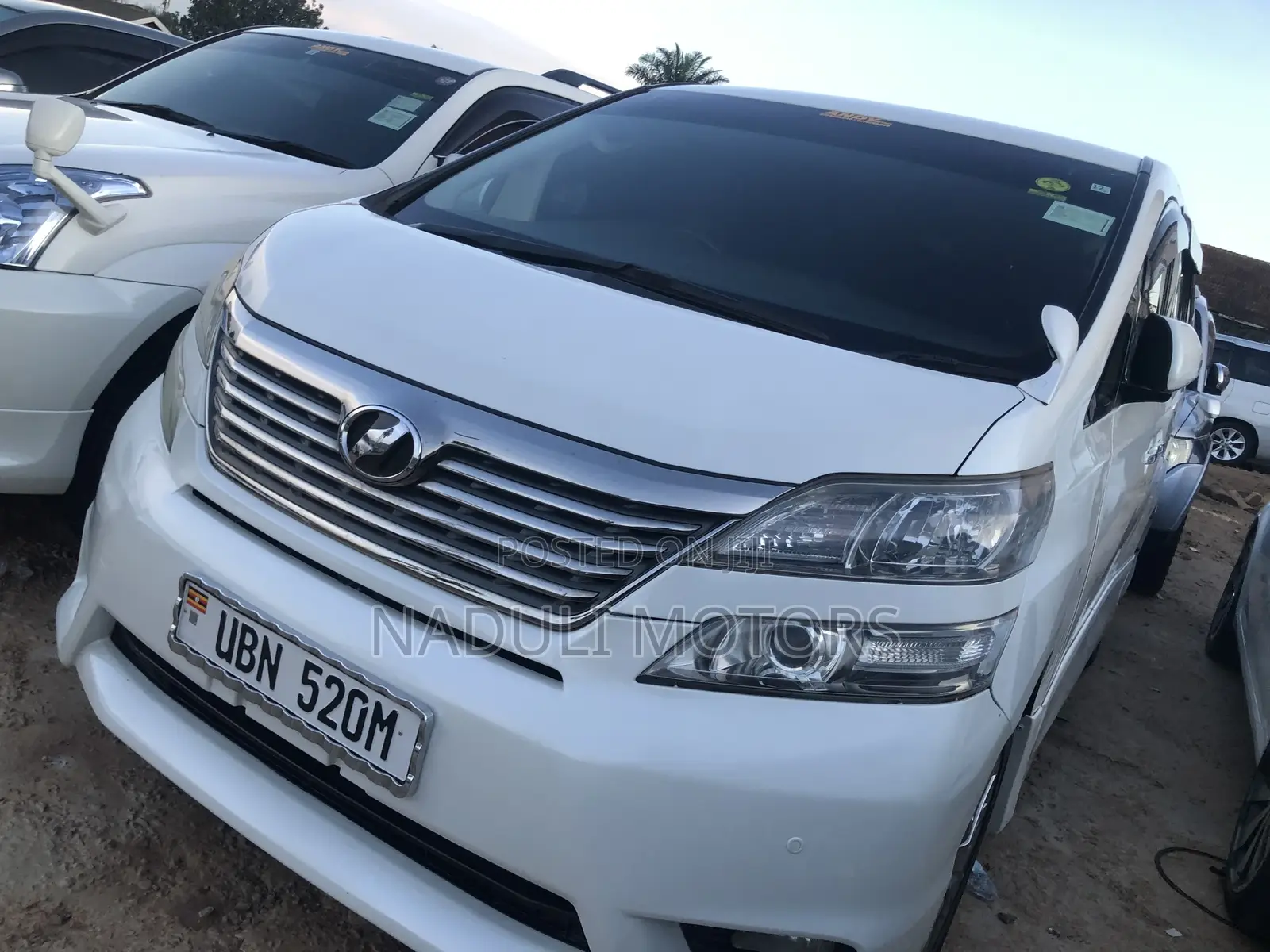 Toyota Vellfire 2016