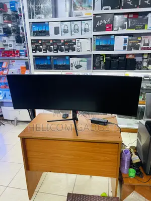 Curved Monitor 49 Inches