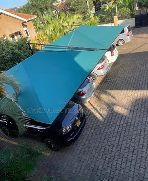 Modern Carport 5 Cars Waterproof Net Material