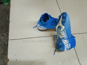 Nike Soccer Boots for Kids Size 33