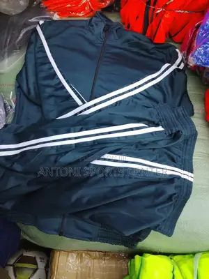 Track Suit Adidas