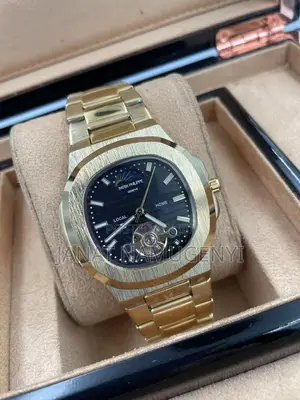 Gold Patek Philippe Geneve Local Home Watch
