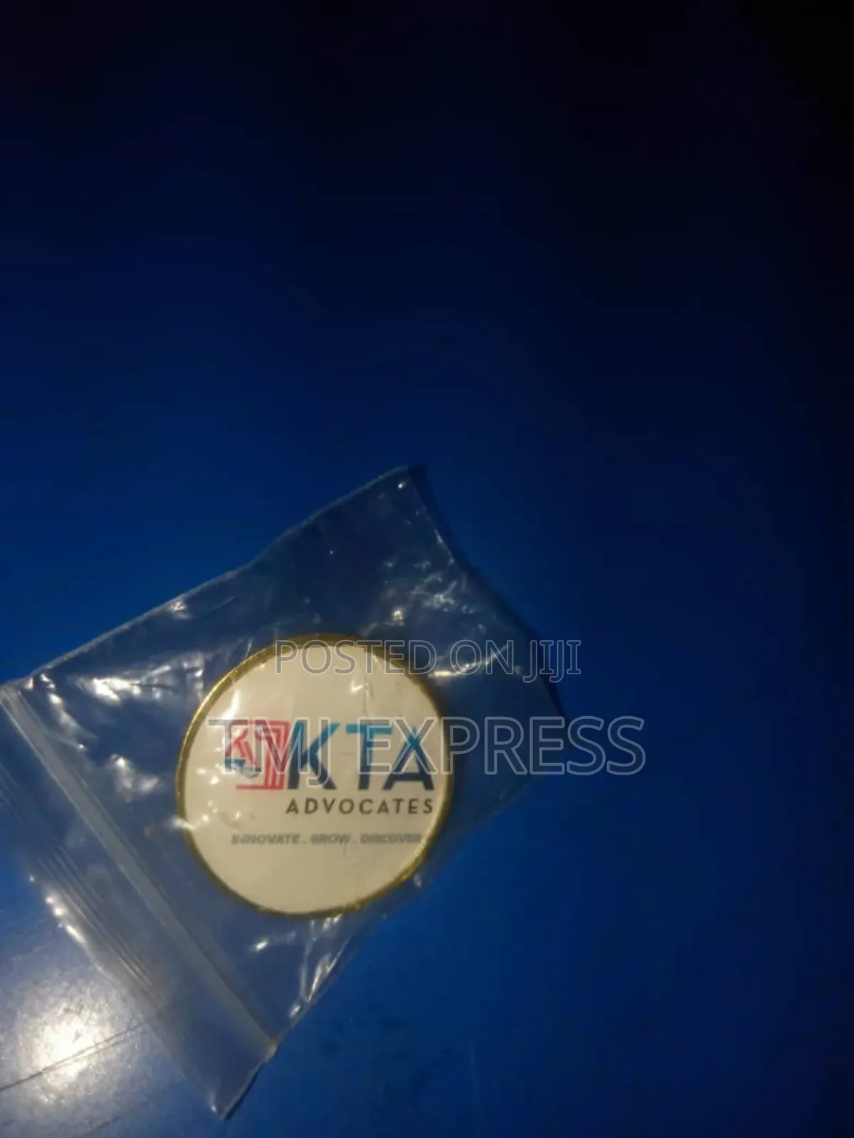 Epoxy Branded Lapel Pins