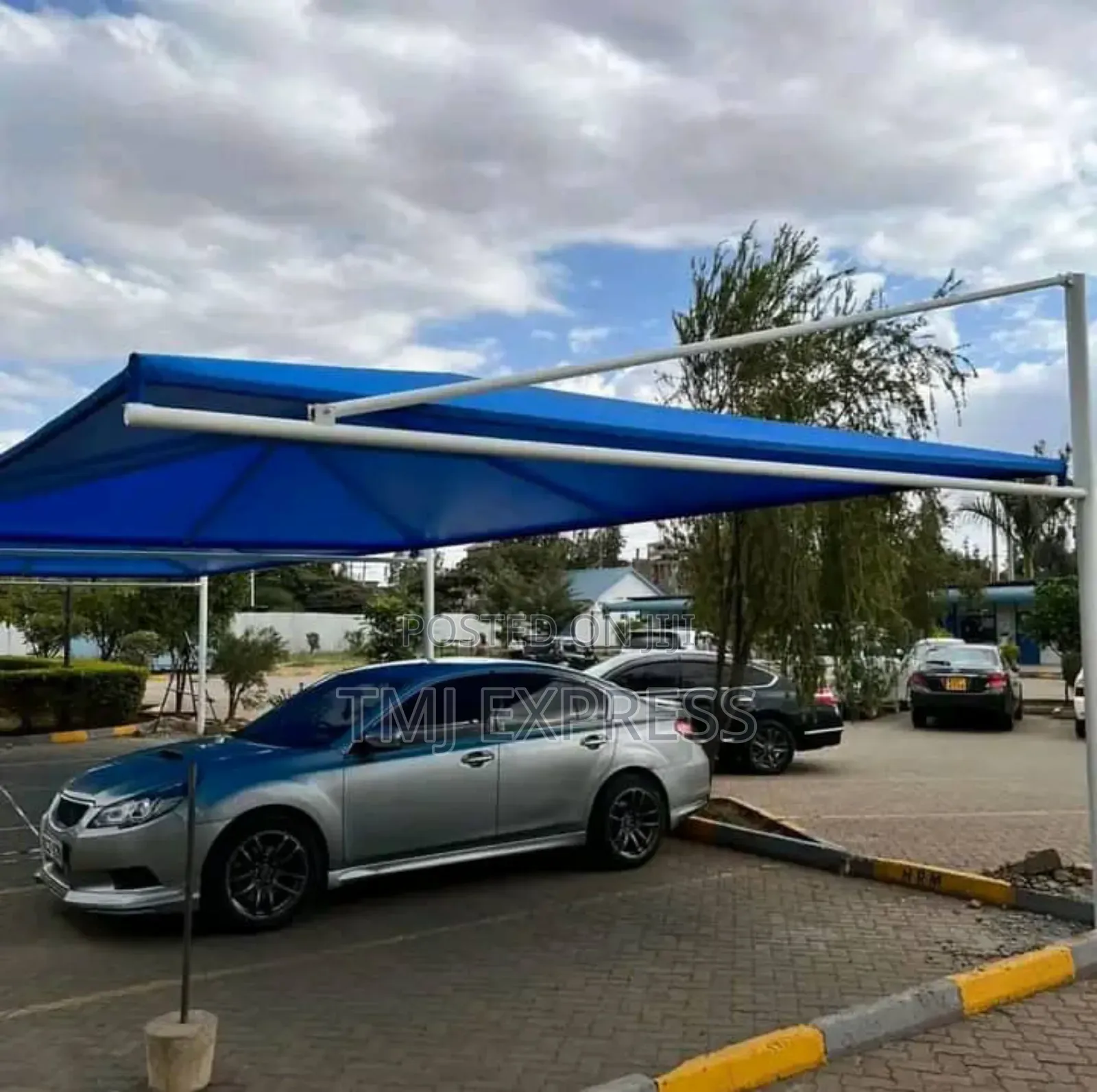 Unique Shades For 2 Cars