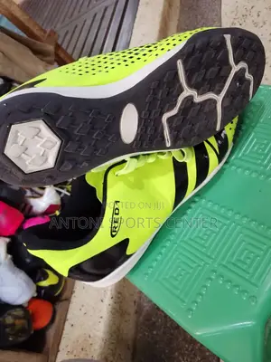 Fair Pray Lemon Green Boots
