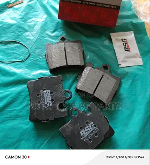 Rear Brake Pads 220 Mercedes Benz
