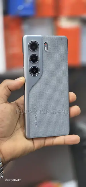Tecno Camon 40 Pro 256 GB Gray
