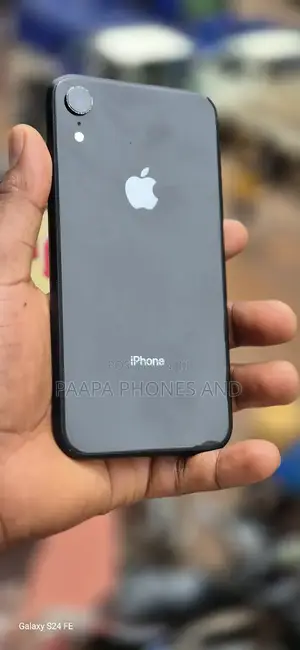 Apple iPhone XR 64 GB Black