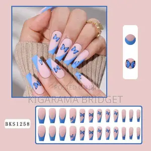 False/Press on Nails