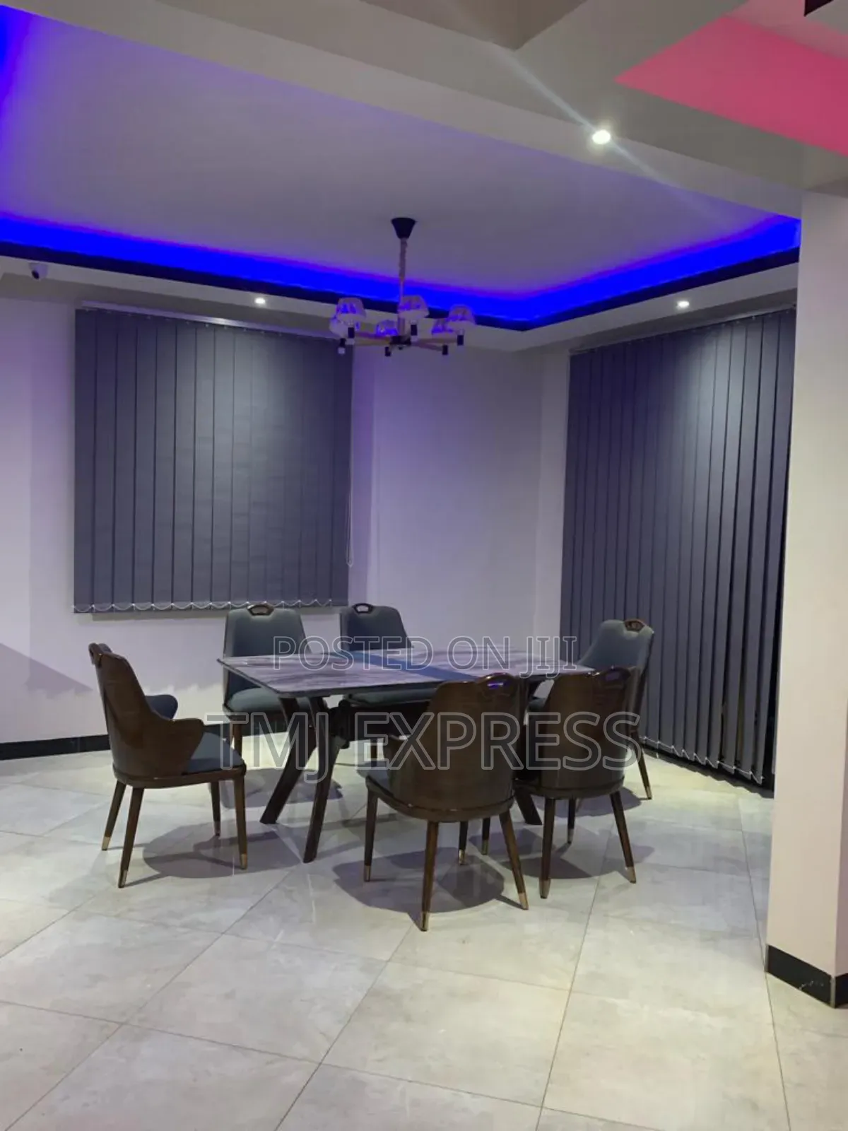 Curtain Blinds for Home and Office
