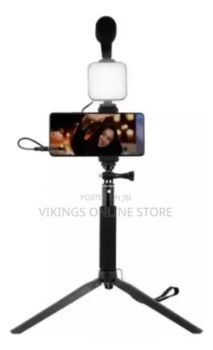Ay49z Tripod + Light + Microphone
