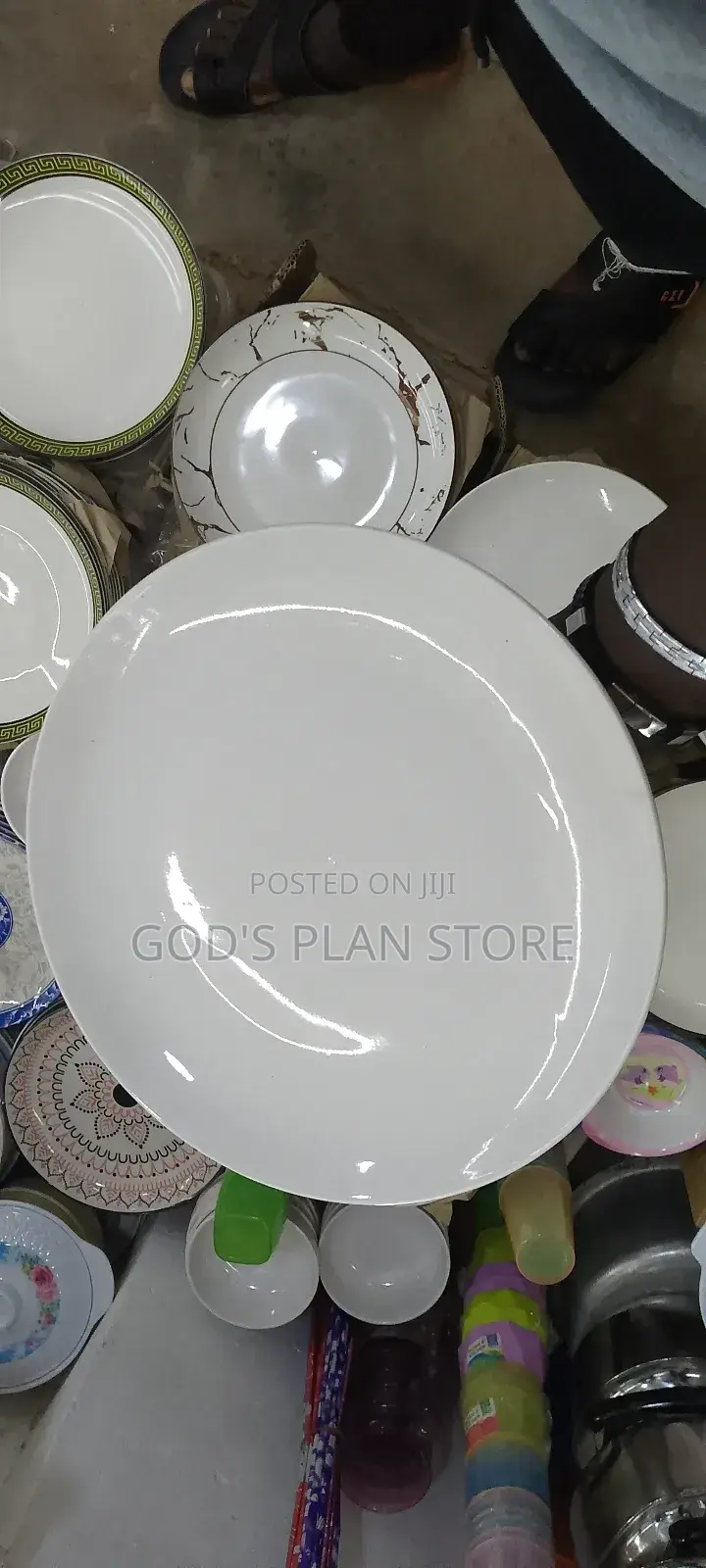 White Ceramic Plates 12pcs (Dinner Plates)