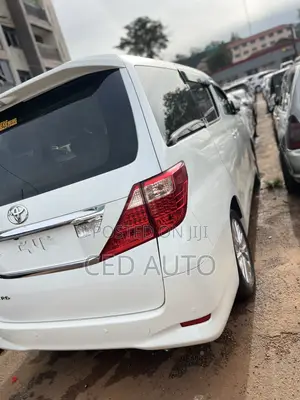 Toyota Alphard 2010 White