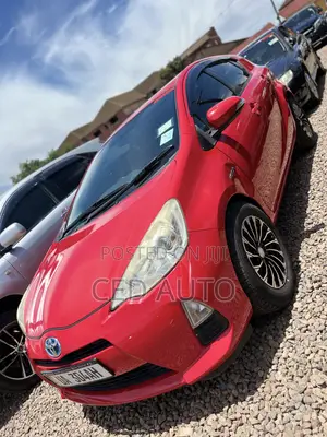 Toyota Aqua 2013 Red