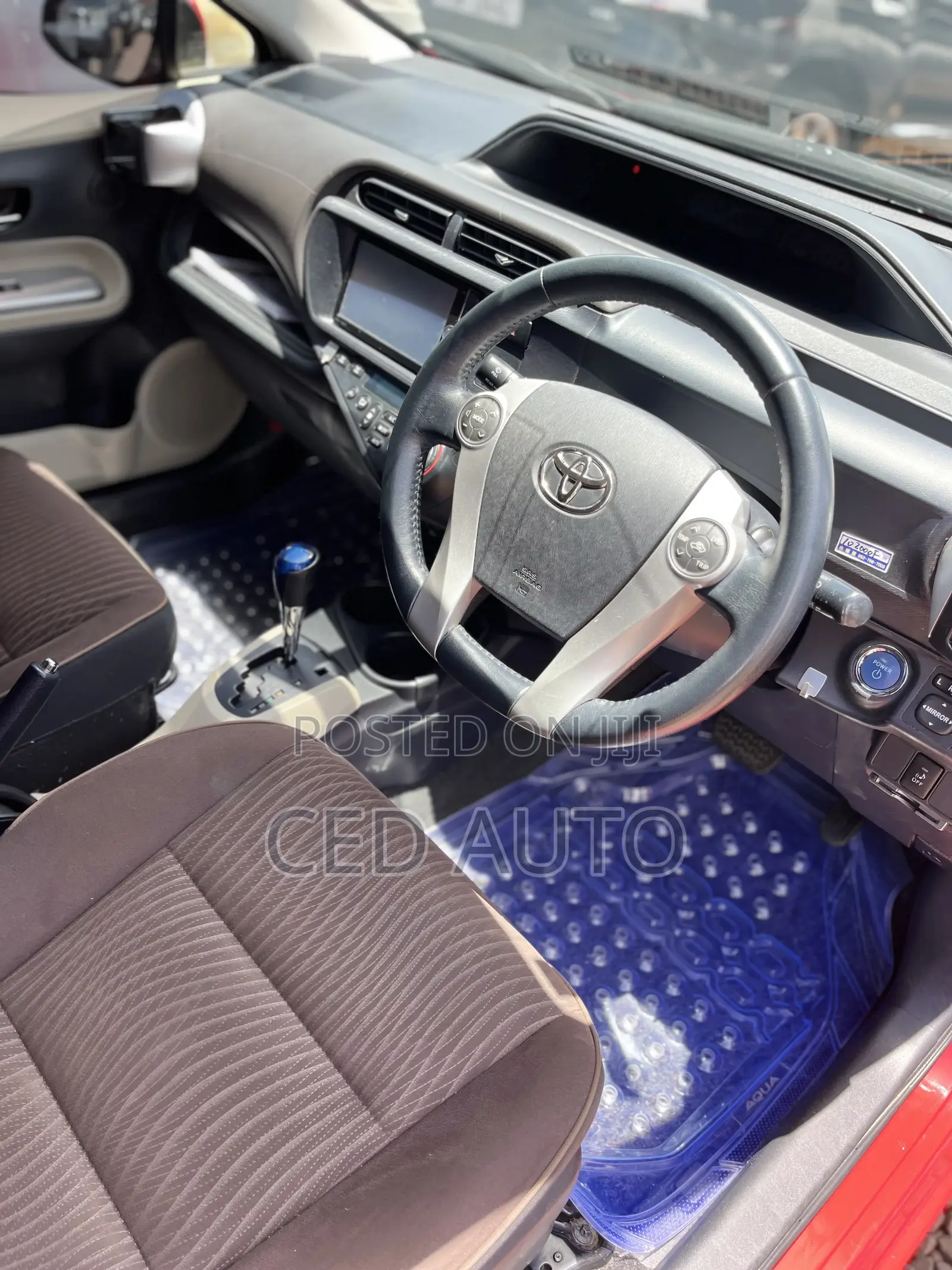 Toyota Aqua 2013 Red