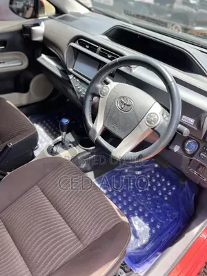 Toyota Aqua 2013 Red