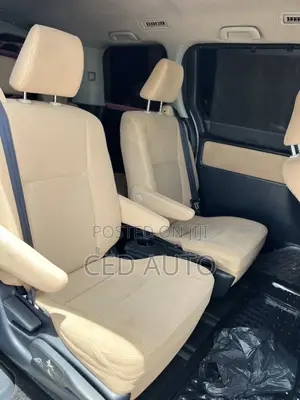 Toyota Noah 2014 White