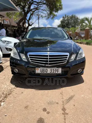 Mercedes-Benz E300 2010 Black