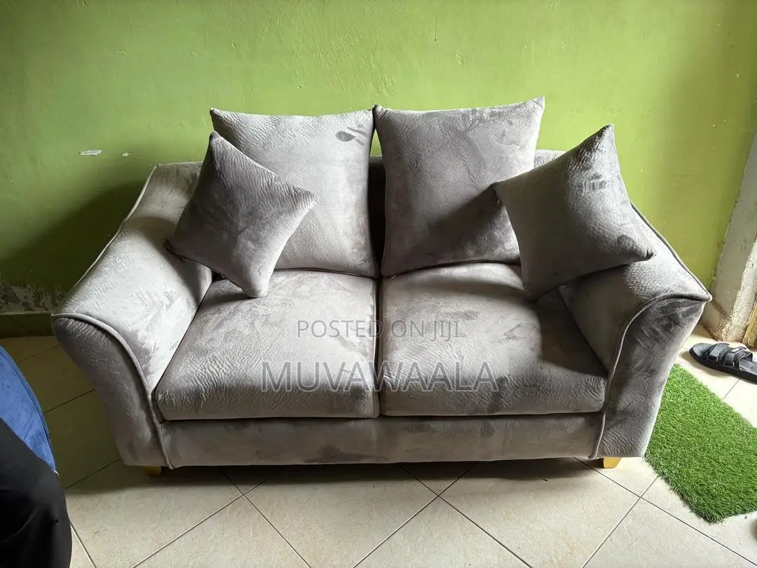 Pillow L Sofa Set