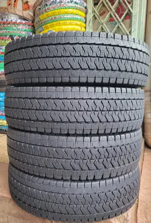 It's195 80 R15 Used Bridgestone Blizzak Very Original Tires