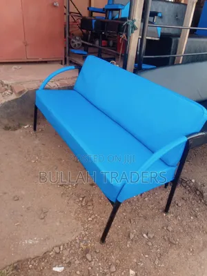 Saloon Waiting Chair Simple