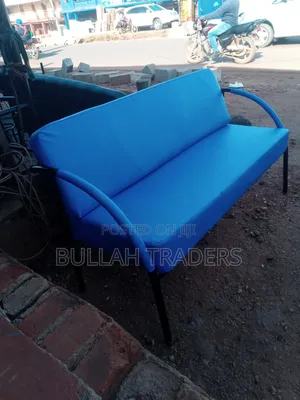 Saloon Waiting Chair Simple