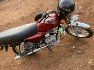 Bajaj Boxer 100 2023 Red