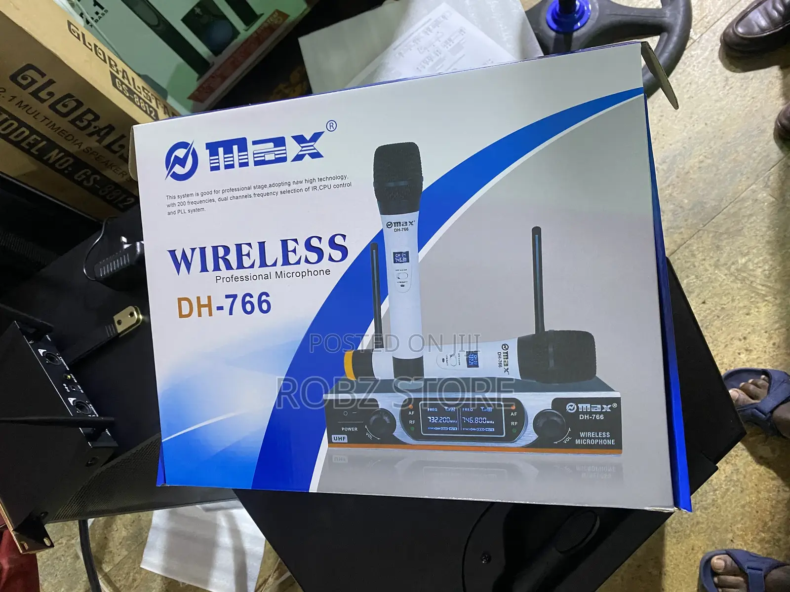 Max Microphones