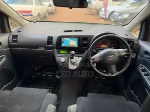 Toyota Wish 2007 Silver
