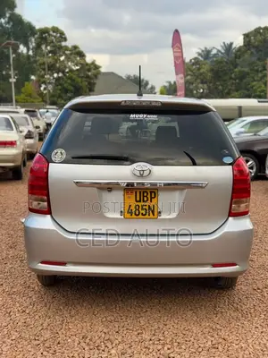 Toyota Wish 2007 Silver