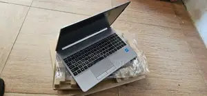 New Laptop HP 250 G8 8GB Intel Core I7 SSD 256GB