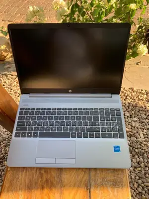 New Laptop HP 250 G8 8GB Intel Core I7 SSD 256GB