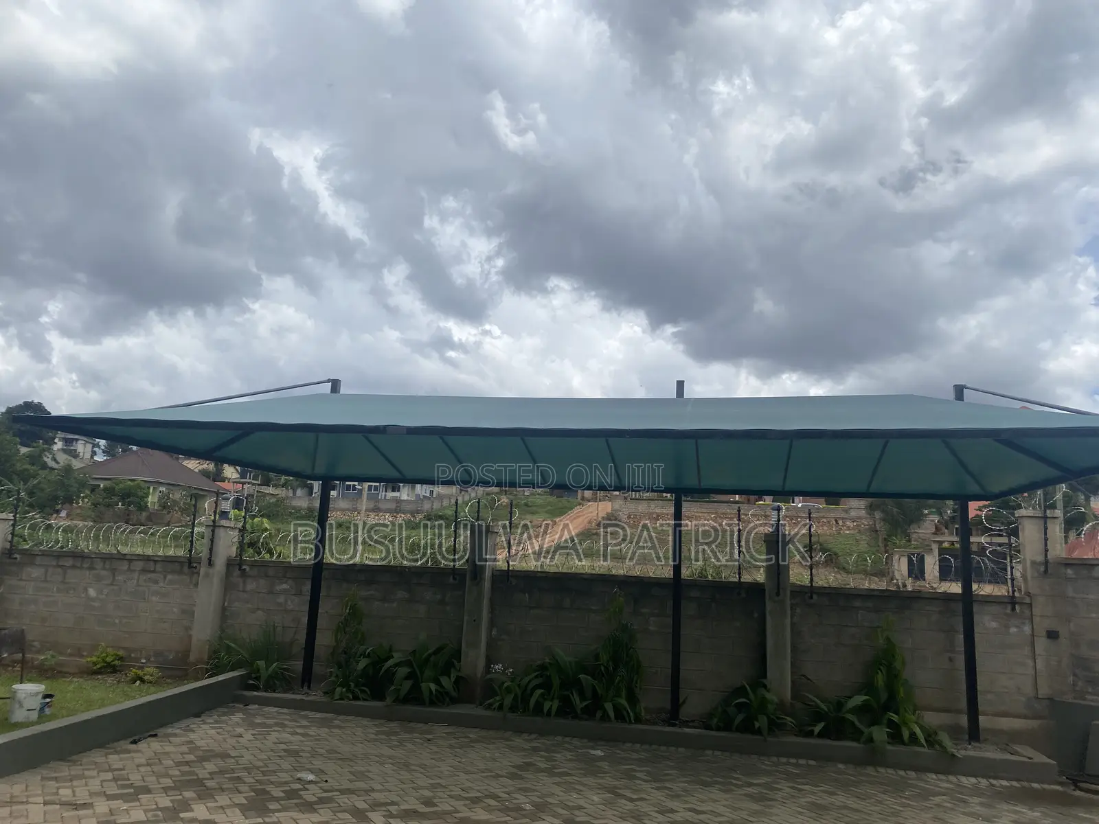 Five Carport Green