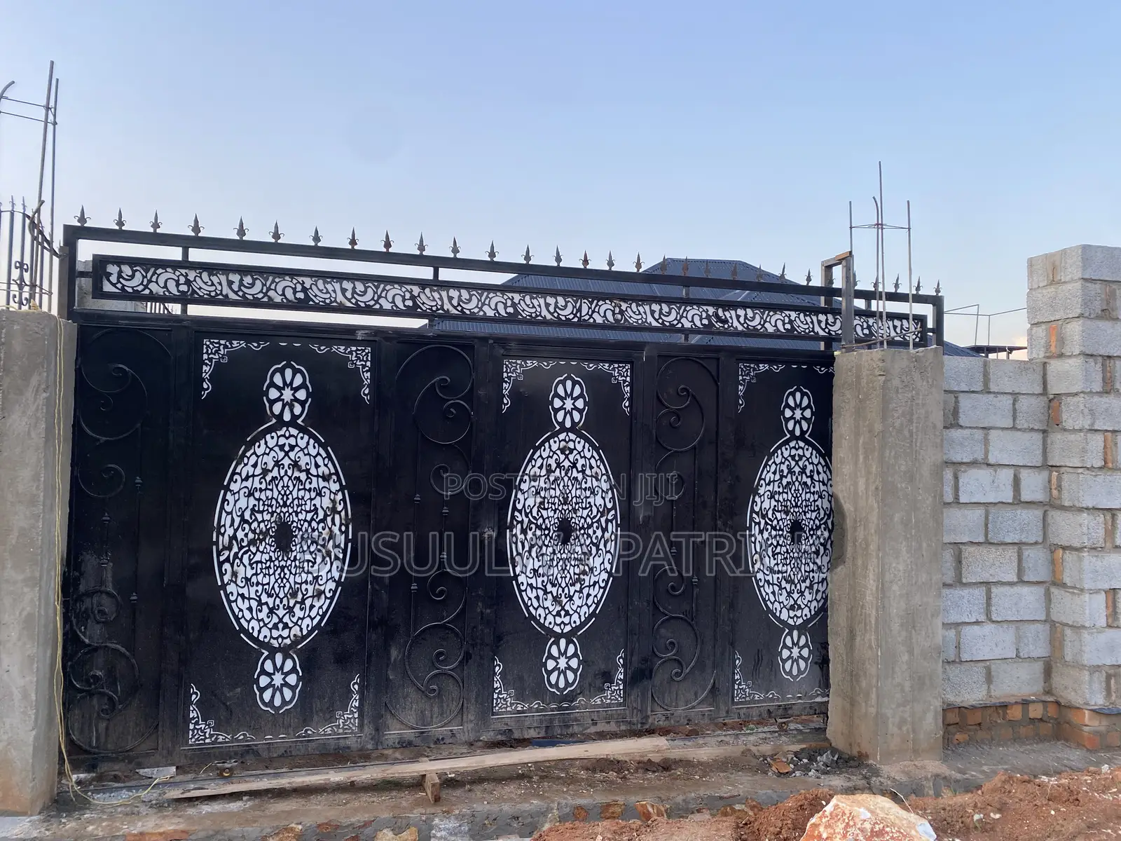Black and White Sliding Gate