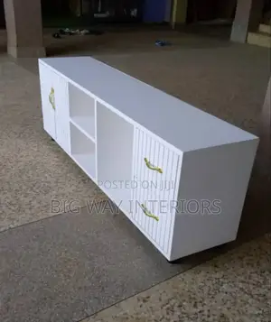 Flat Tv Stand With 2 Doors 2 Drawers